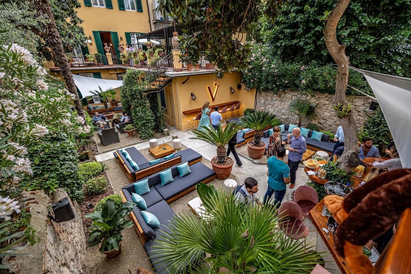 Ungherese Small Luxury 3* Florence